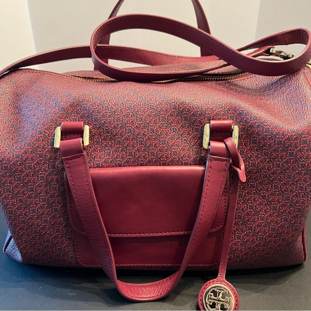 Tory Burch Doctor Bag Logo Pattern Burgundy